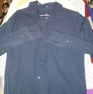 Gap button down long sleeve shirt